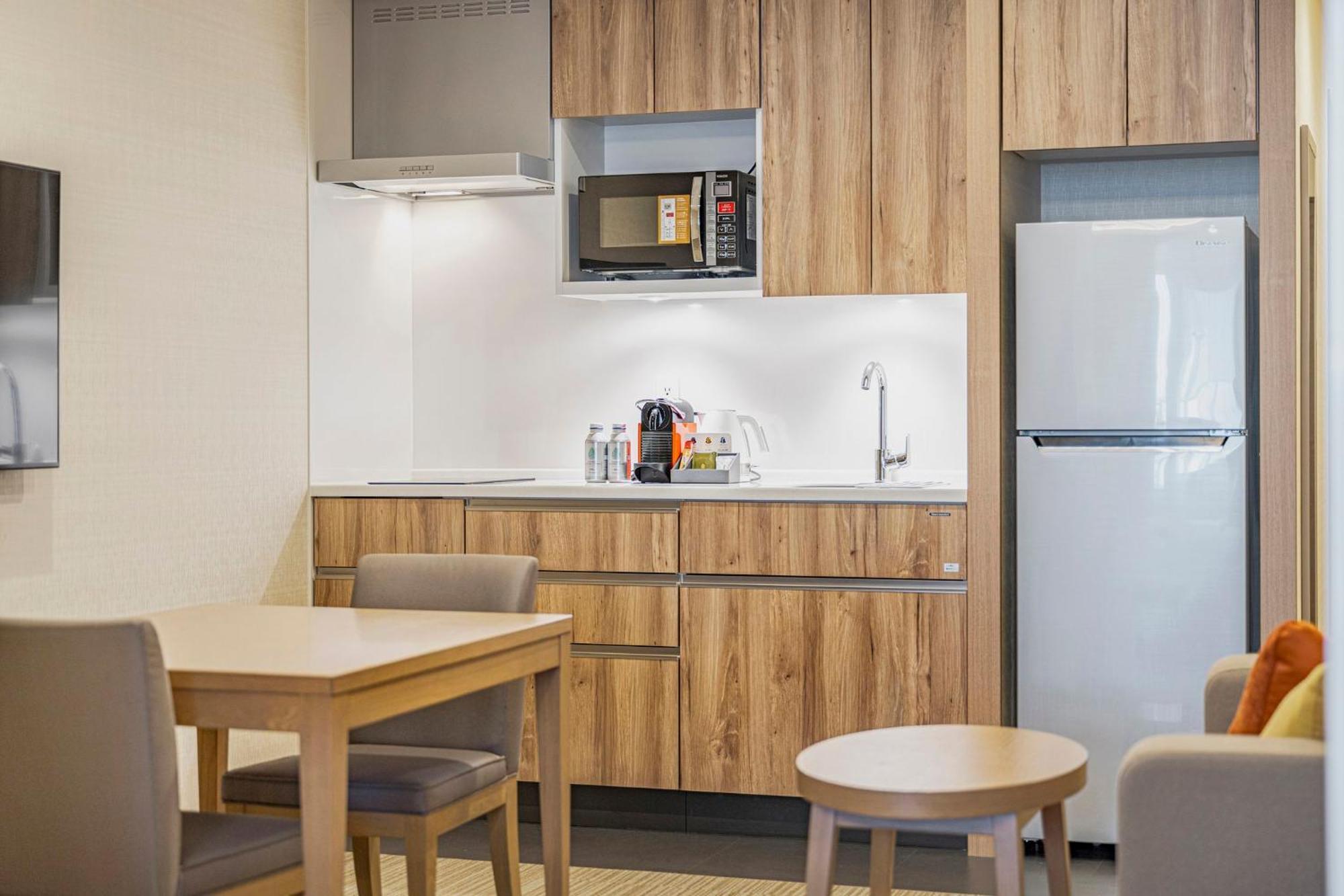 Holiday Inn & Suites Shin Osaka By Ihg Exterior foto